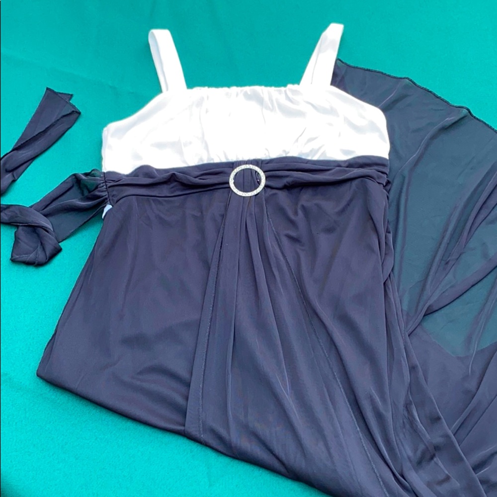 Girls Size 16.5 Dress